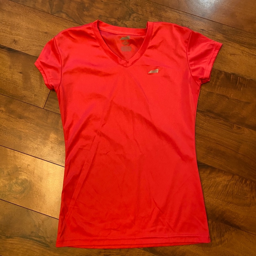 Avía workout shirt